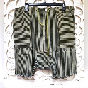 Jaded Gypsy Black & Green Striped Short L/XL NWT Olivia Shorts